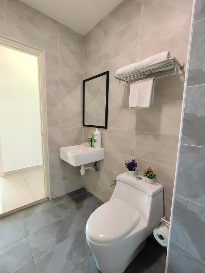 Apartment Glex Homes, Pinnacle Tower *