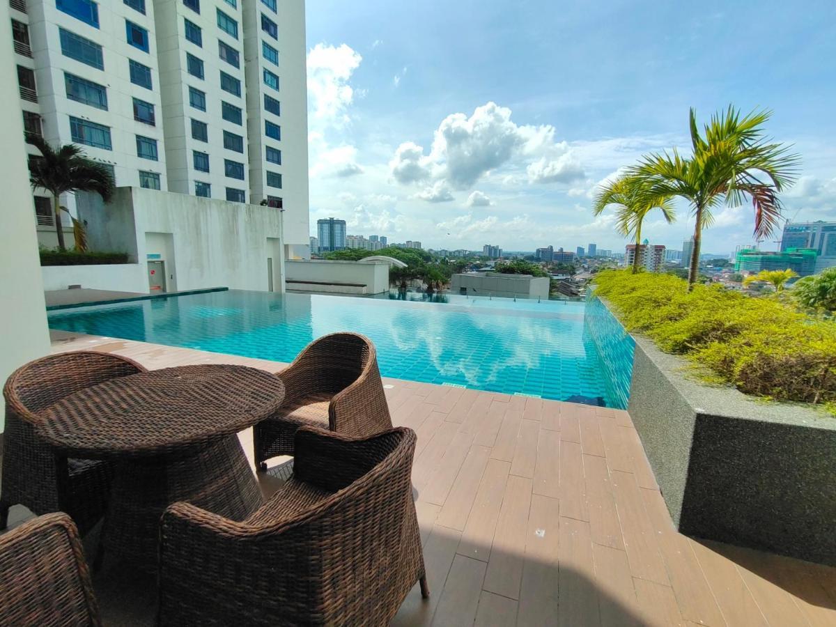 Apartment Glex Homes, Pinnacle Tower *